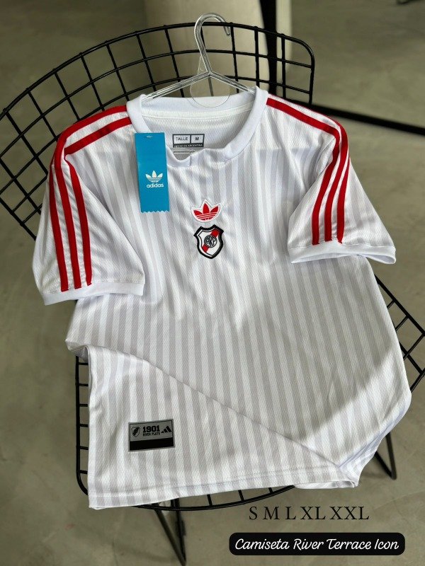 Producto - CAMISETA RIVER TERRACE ICON
