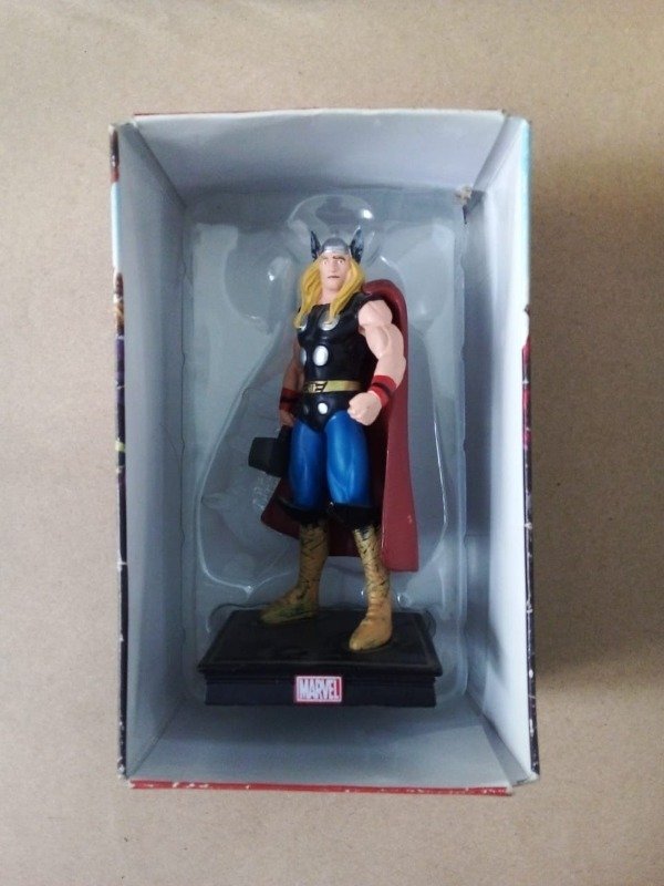 Producto - Thor - Marvel - Figura resina - Usada
