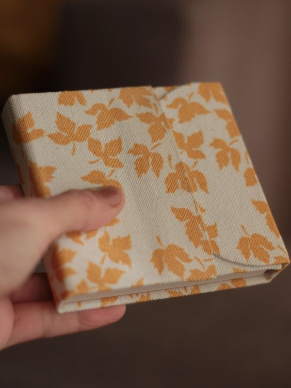 Producto - Cuaderno con cierre de bolsillo liso