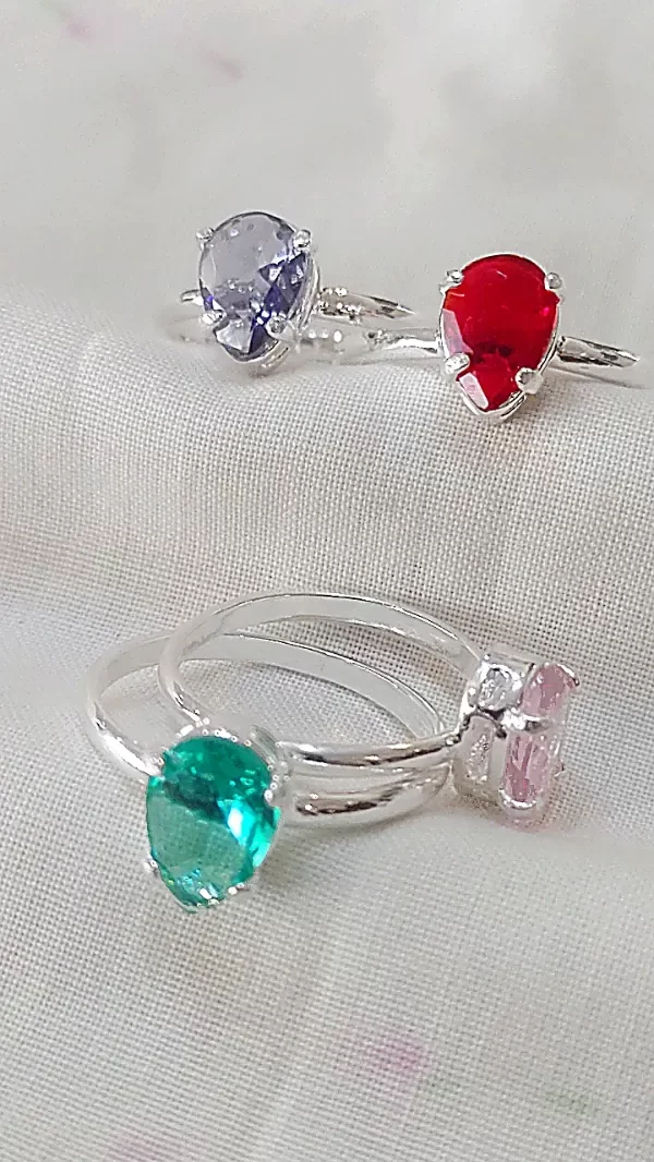 Producto - Anillo de Plata 925 piedra gota (video en descripción)