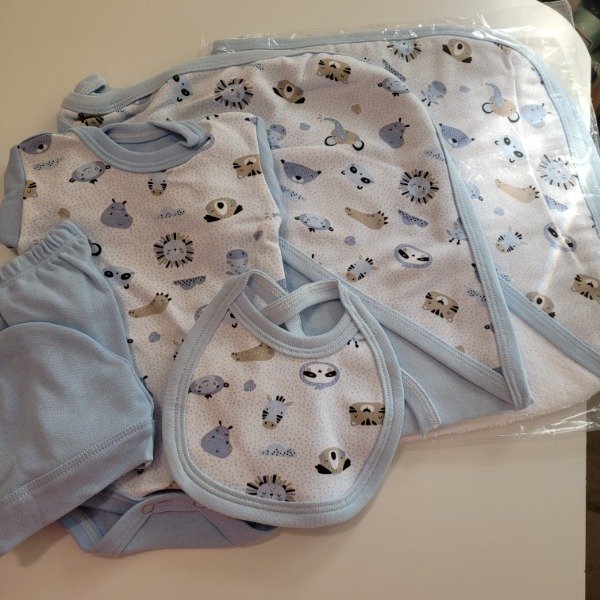 Producto - Recibidor 5 piezas con Manta y Toallón Personalizables
