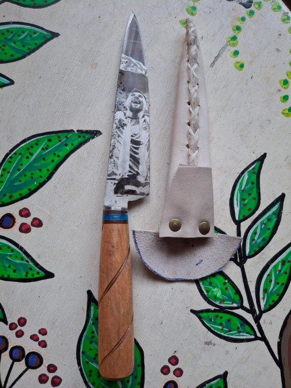 Producto - Cuchillo con Hoja Grabada Messi
