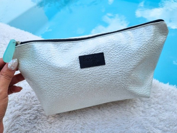 Producto - NECESER CARTUCHERA BONITA MIA BLANCO PERLADO TEXTURADO