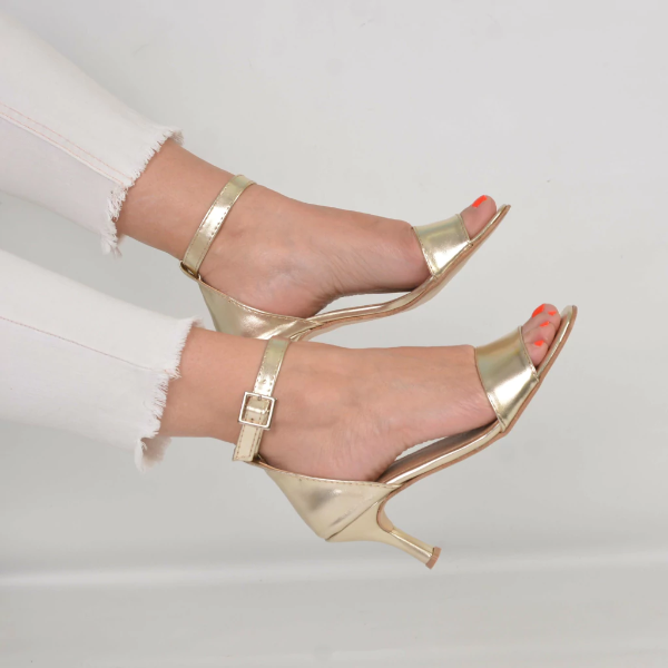 Producto - Sandalia Alegra Oro COD 137