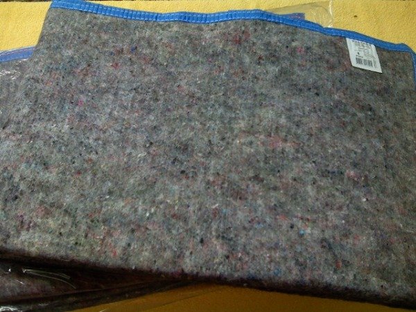 Producto - Frazada Gris 1 1/2 Plaza