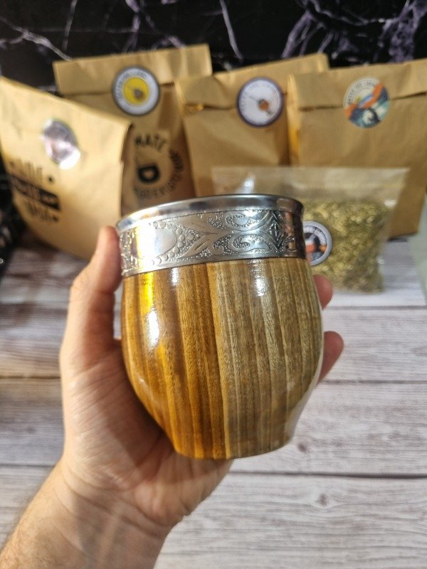 Producto - Mate Imperial de Algarrobo Laqueado con Virola de Alpaca - 6
