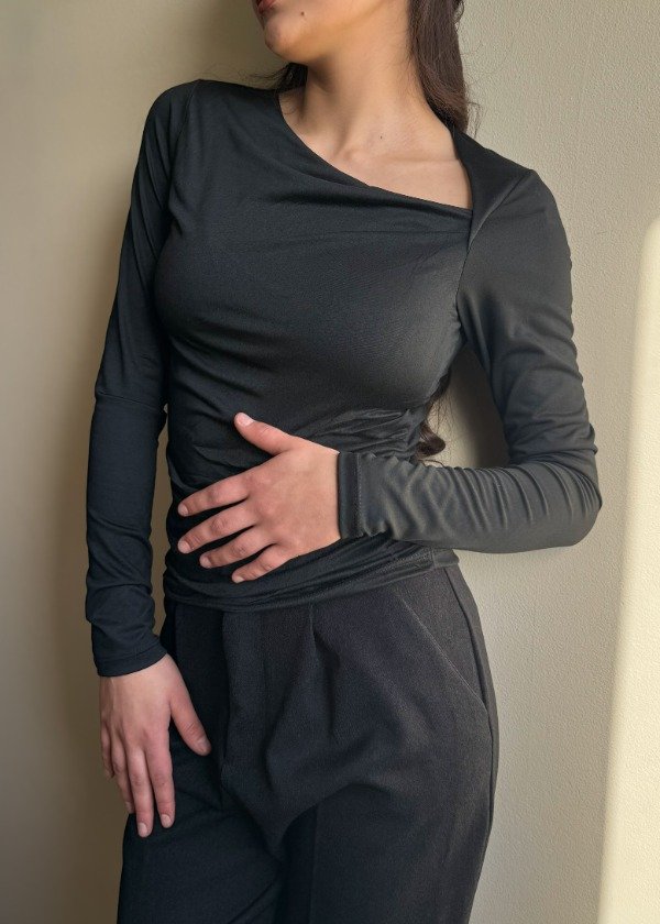 Producto - Remera Parish - Negro - 3