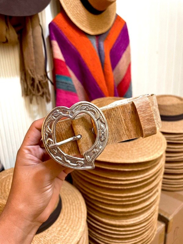 Producto - CINTO CON HEBILLA DE ALPACA DE CORAZON