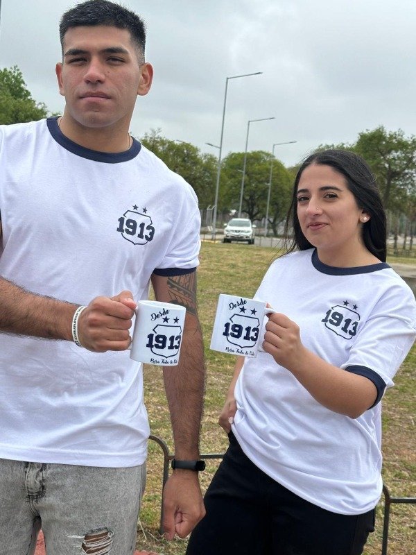 Producto - Remera Escudo dos Estrellas