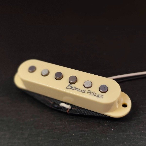Producto - Stratocaster modelo SONUS "Strat Class"