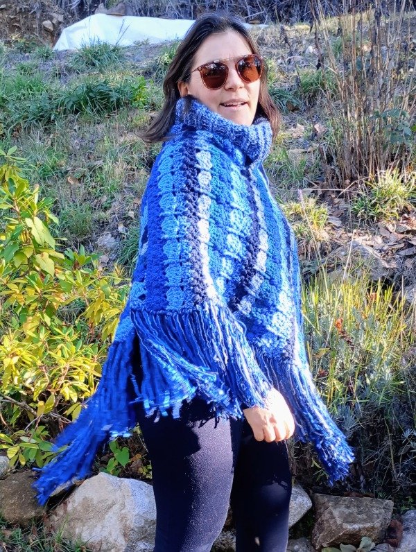 Producto - Poncho azul