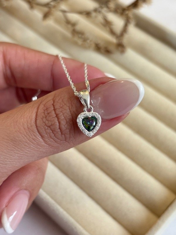Producto - Conjunto corazón verde oscuro tornasolado