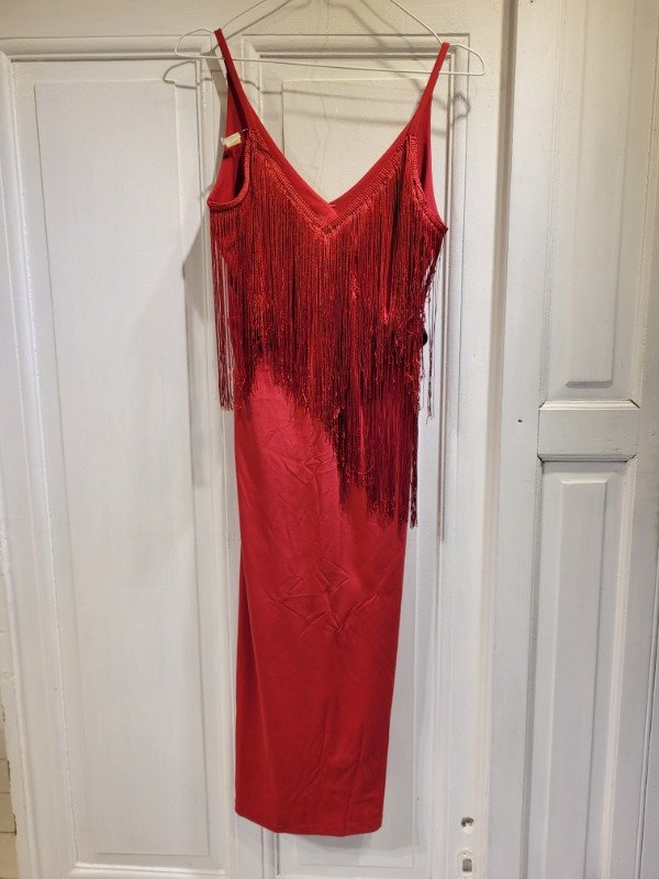 Producto - Vestido UMA bordeaux con flecos Talle S - PRECIO: 60X