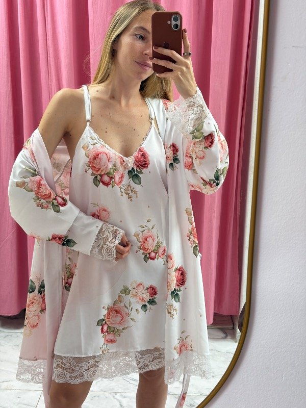 Producto - Bata lara de seda