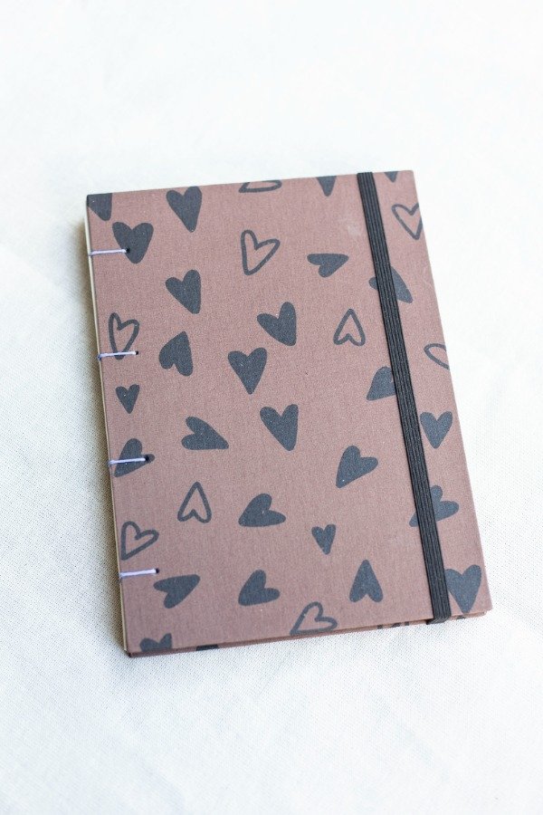 Producto - Cuaderno Corazones