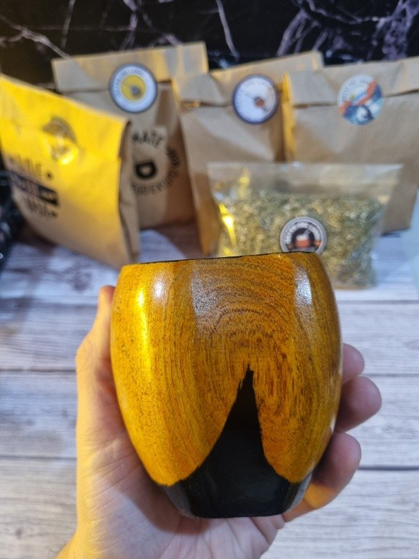 Producto - Mate Ranchero Original de Madera Laqueada. Pintado a Mano en Negro - 0
