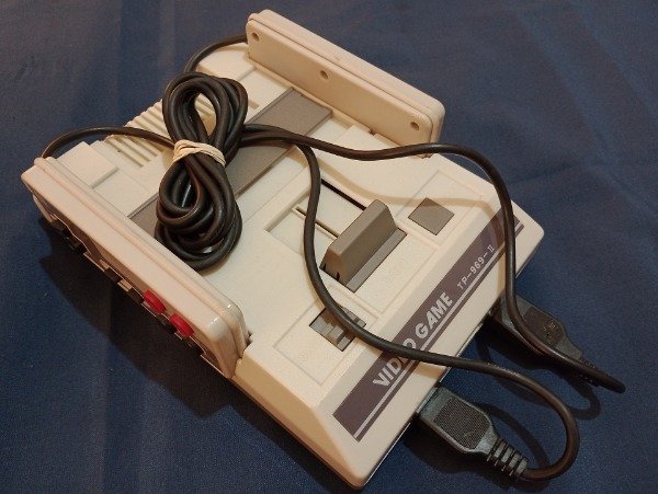 Producto - Family Game (Formato Famicom)