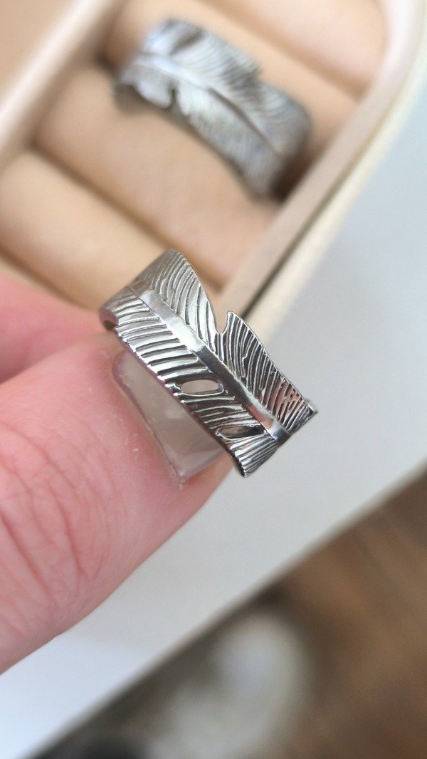 Producto - Anillo regulable pluma