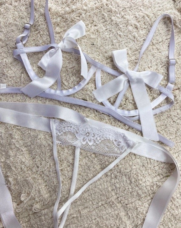 Producto - Conjunto Hot Moño White