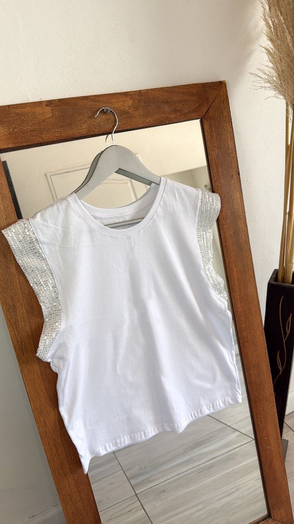 Producto - MUSCULOSA BERA