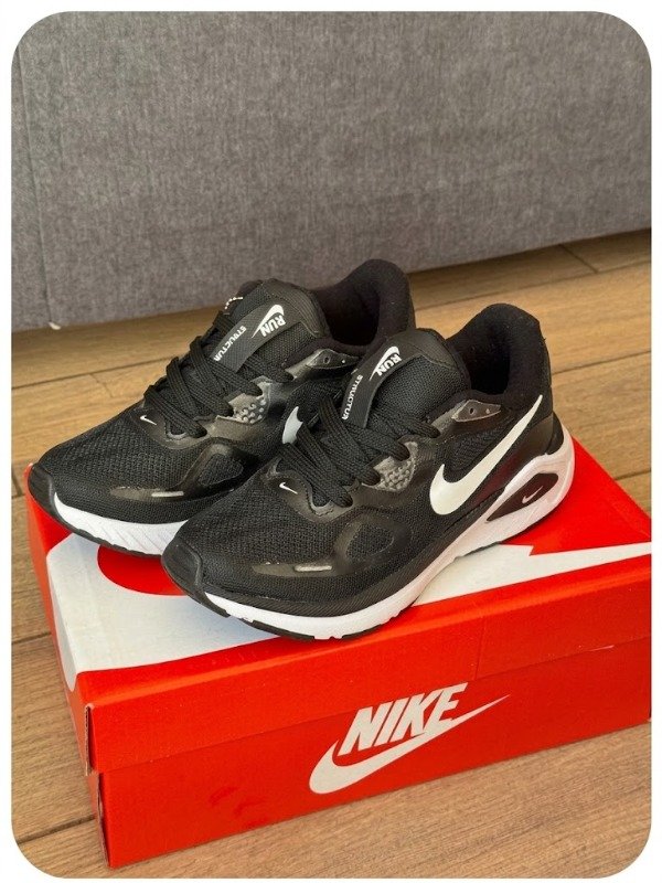 Producto - NIKE STRUCTURE - 1