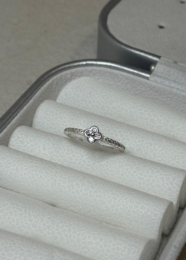 Producto - ANILLO FLOR