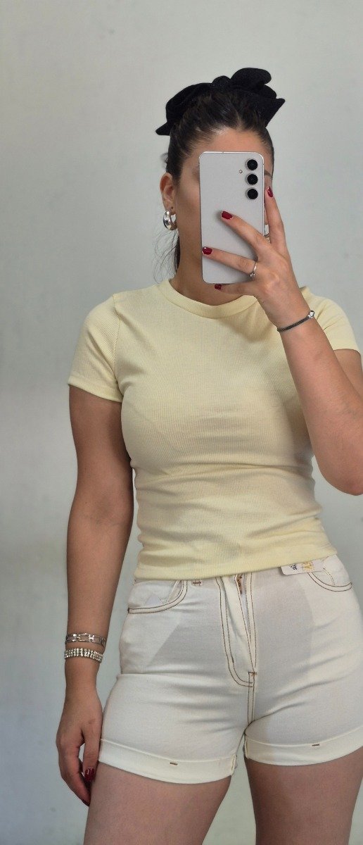 Producto - Remera clásica amarillo