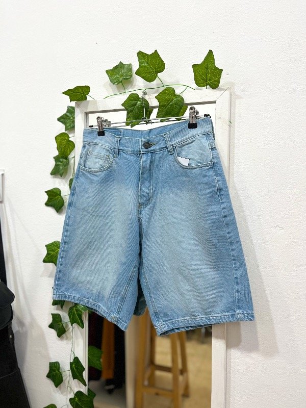 Producto - Bermuda Baggy celeste