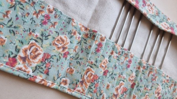 Producto - Porta agujas floreado