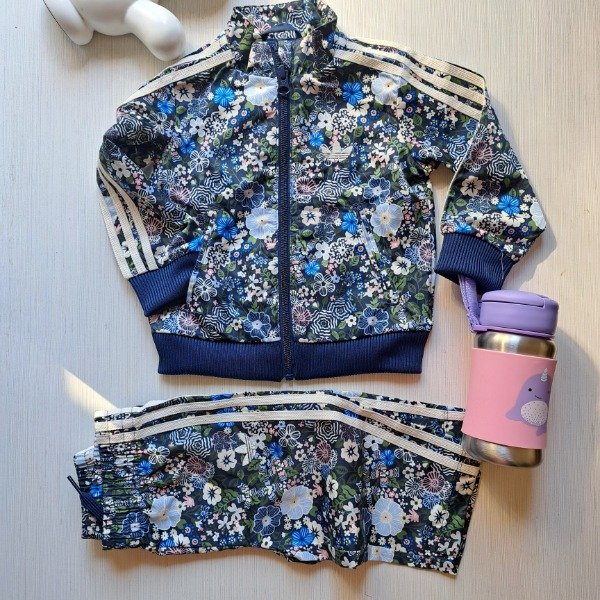 Producto - Conjunto Adidas Originals x Liberty London Firebird
