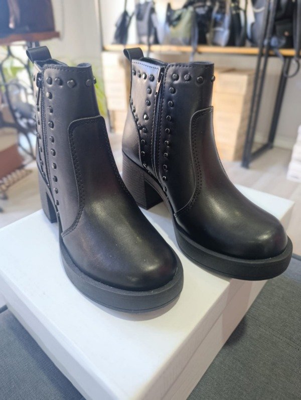Producto - Botas Goa negra - 2