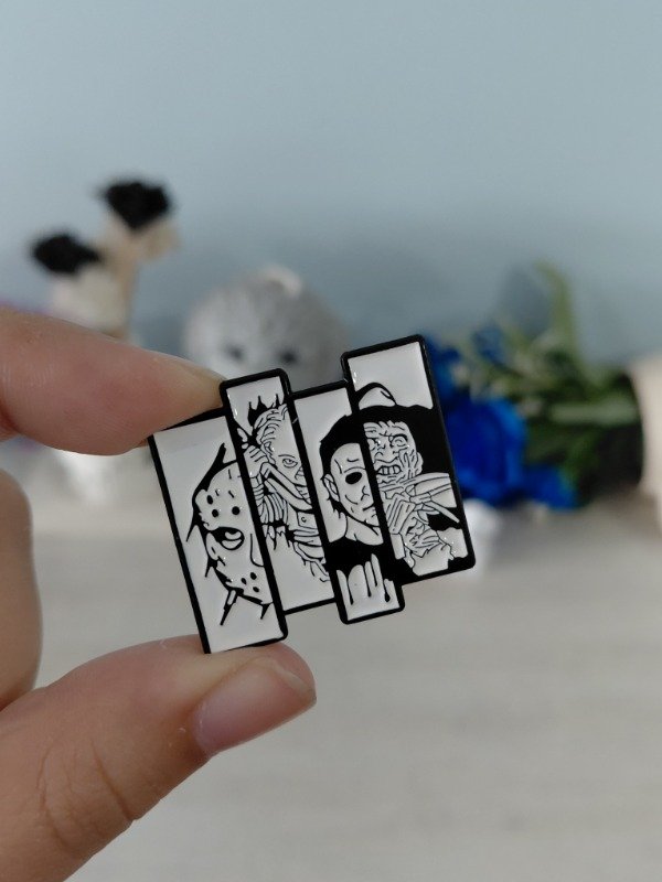 Producto - Pin metalizado - Clásicos del terror #1477