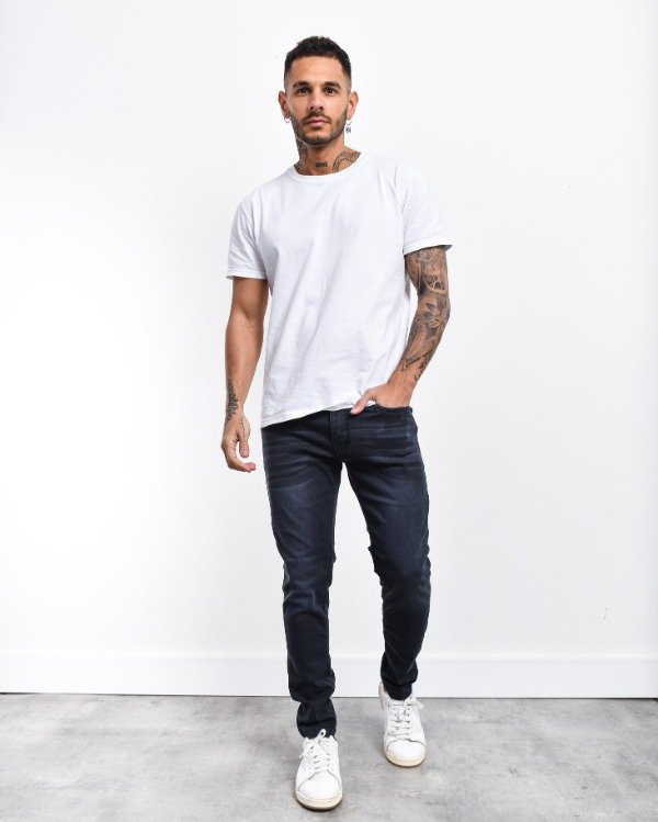 Producto - LINEA DOLCE HOMBRE PANTALON GRIS LOCALIZADO CON BIGOTES