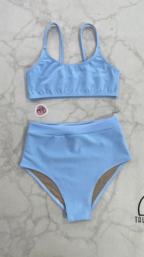 Producto - Conjunto Jenyne Clásico celeste pastel