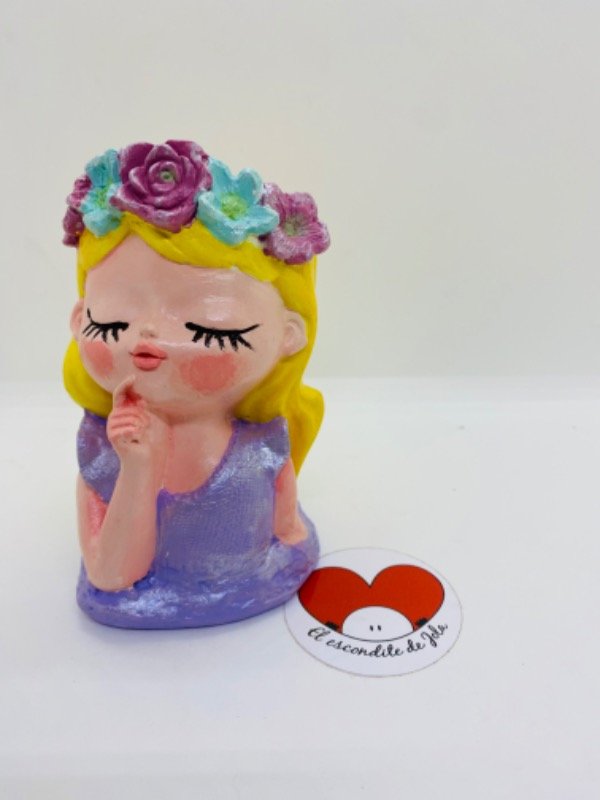 Producto - Maceta niña silencio