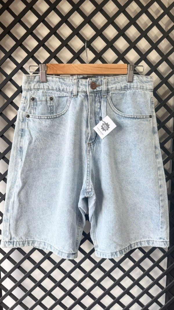 Producto - Bermuda de jeans baggy celeste