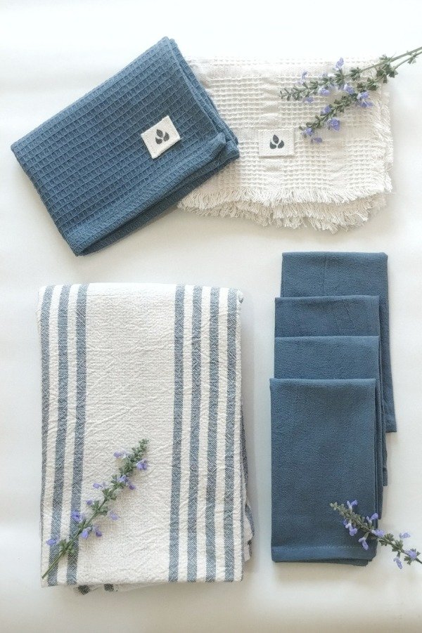 Producto - Box Home Azul Serenidad - Mantel + servilletas + repasadores