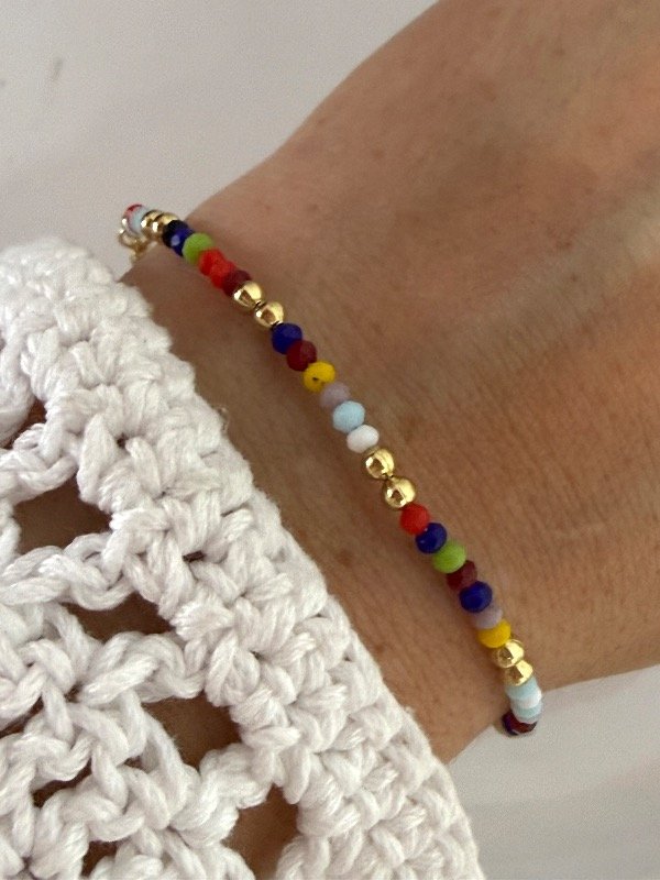 Producto - PD156 Pulseras bolitas y piedritas acero dorado