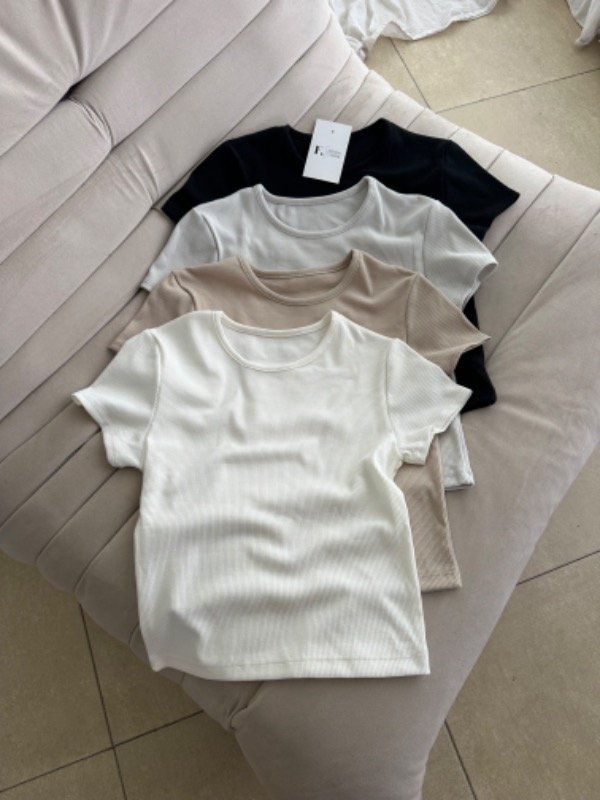 Producto - Básica cuello redondo