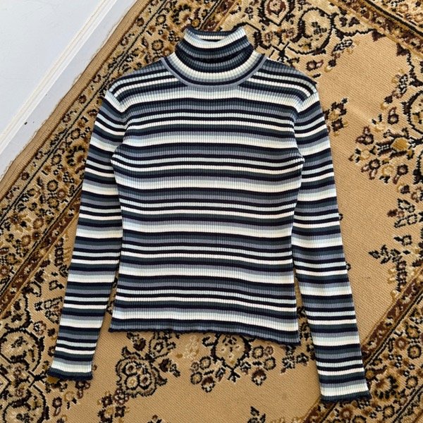 Producto - turtleneck sweater GAP (S/M)