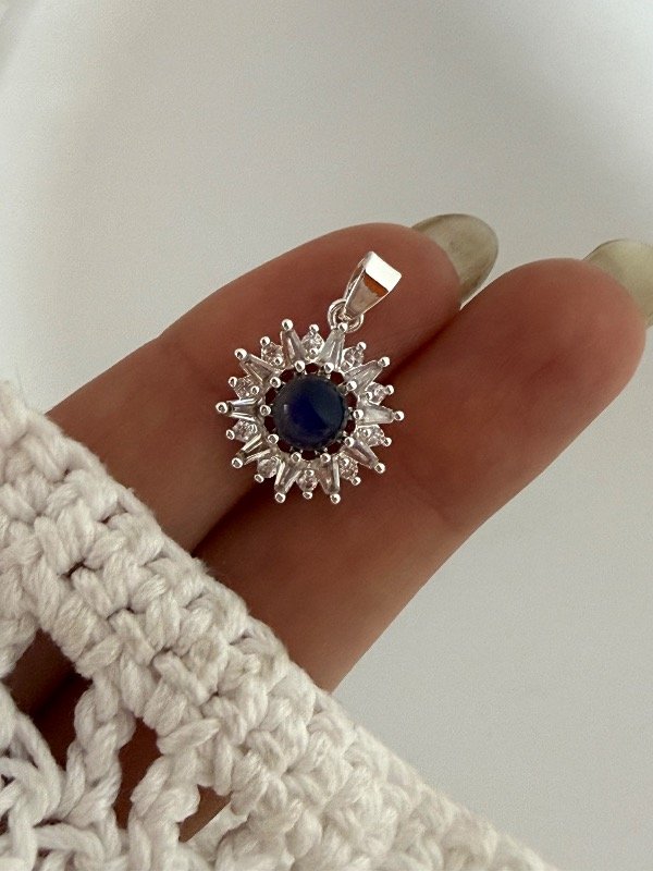 Producto - DB591 Dije con piedra y micropave 1,5 cm