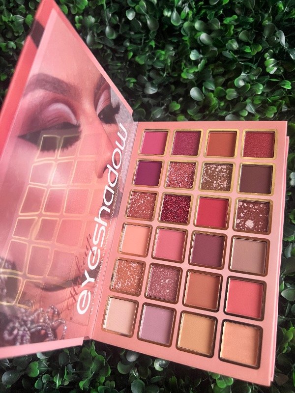 Producto - Paleta de sombras libro NUDE - 1
