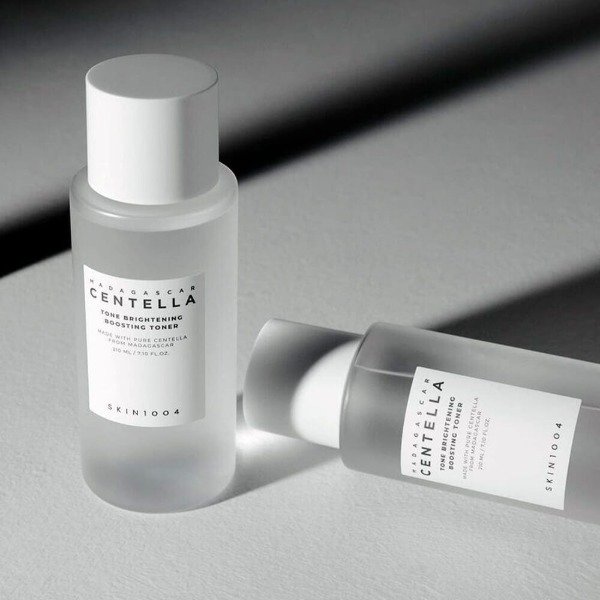 Producto - Skin1004 - Madagascar Centella Tone Brightening Boosting Toner