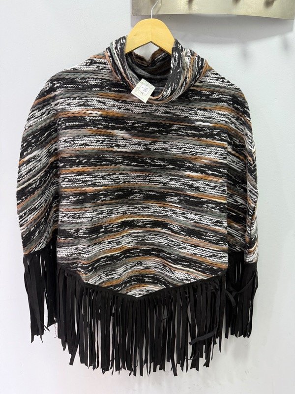 Producto - Poncho Adelaida StMarie
