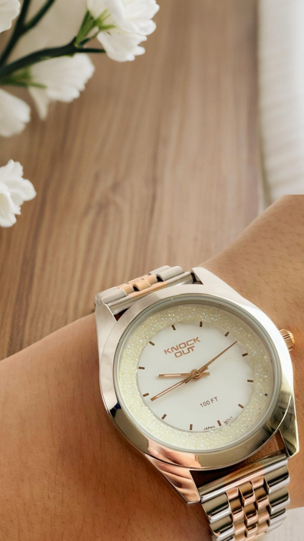 Producto - Reloj dorado y plateado R68