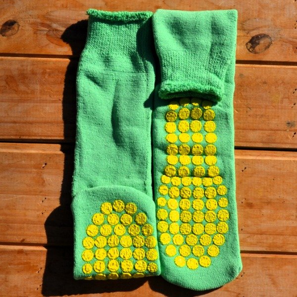Producto - Pantumedia con antideslizante - Verde - 1