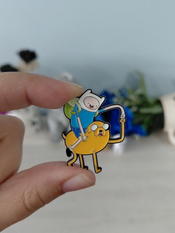 Producto - Pin metalizado - Hora de aventura #1381