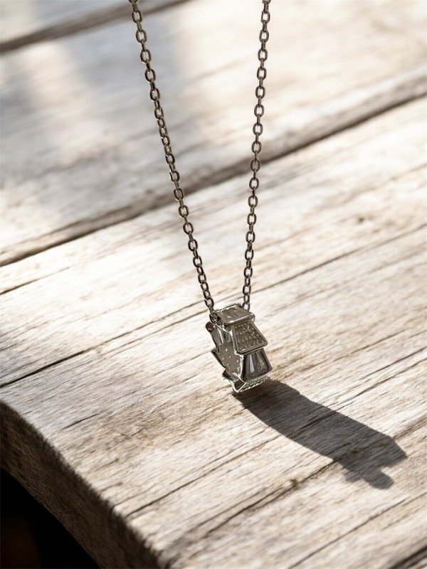 Producto - Cadena con dije circular facetado - plata 925