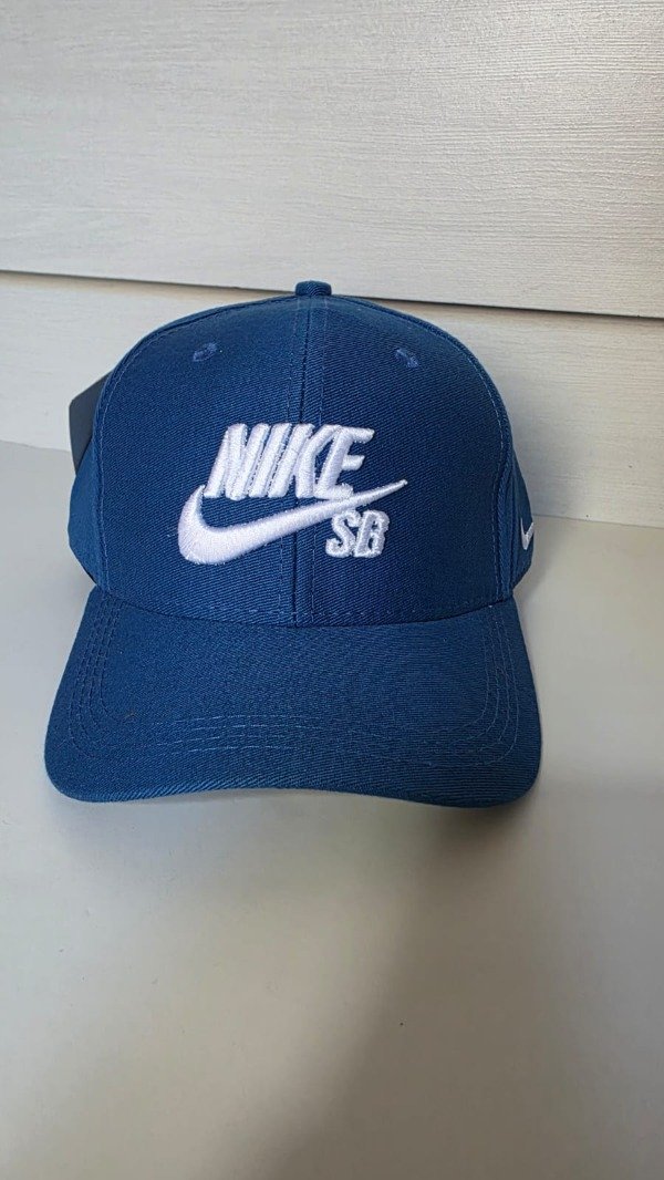 Producto - Gorra Azul Nike