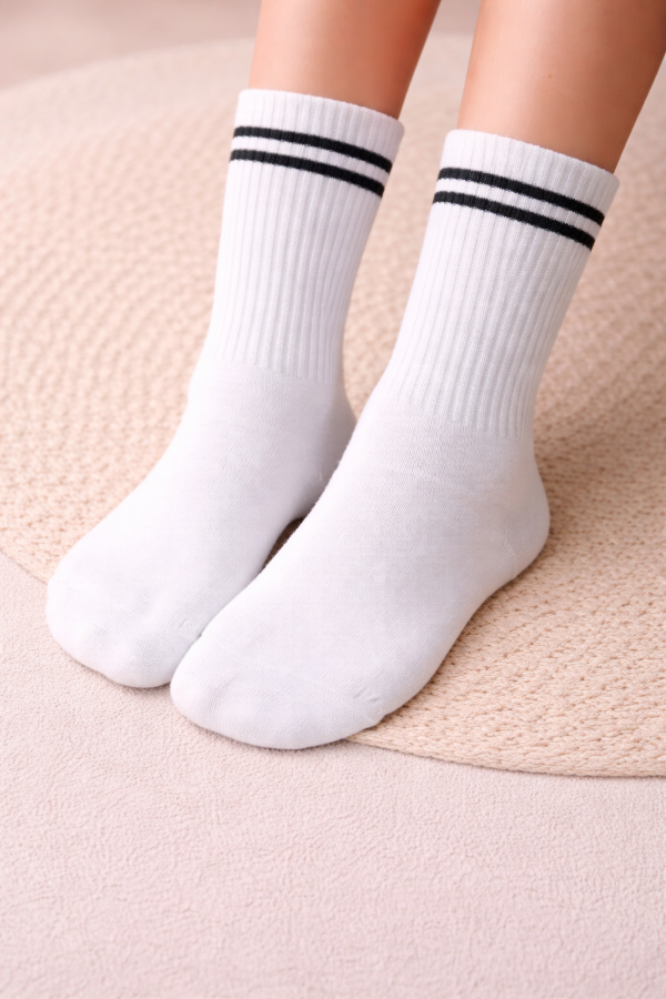 Producto - MEDIAS 3/4 INFANTILES BLANCAS LINEAS NEGRA